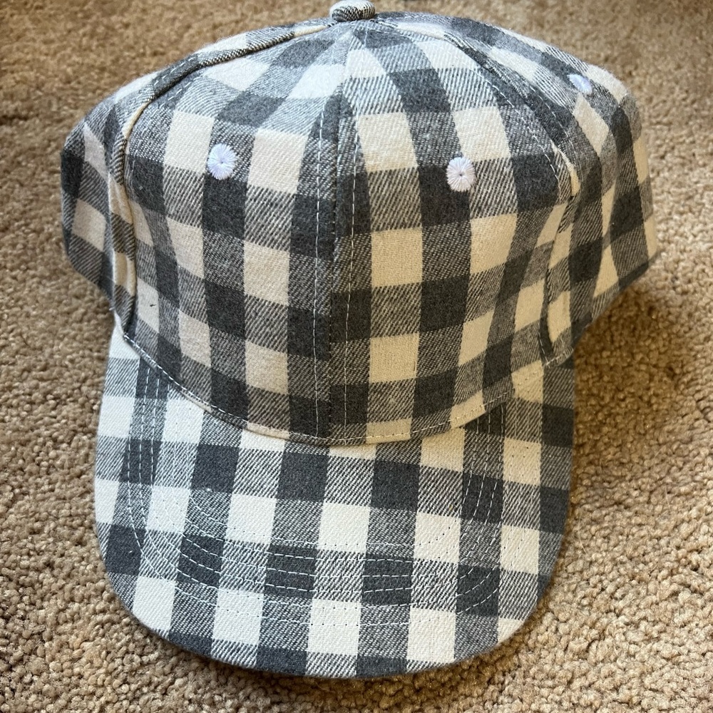 Cocus Pocus soft wool-textured fabric, buffalo plaid check grey and white